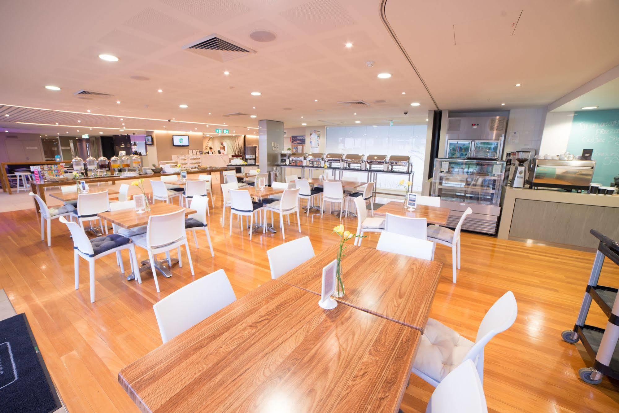 ควอลิตี้ สวีท ไพโอเนียร์ แซนด์ Aparthotel วูลองกอง ภายนอก รูปภาพ