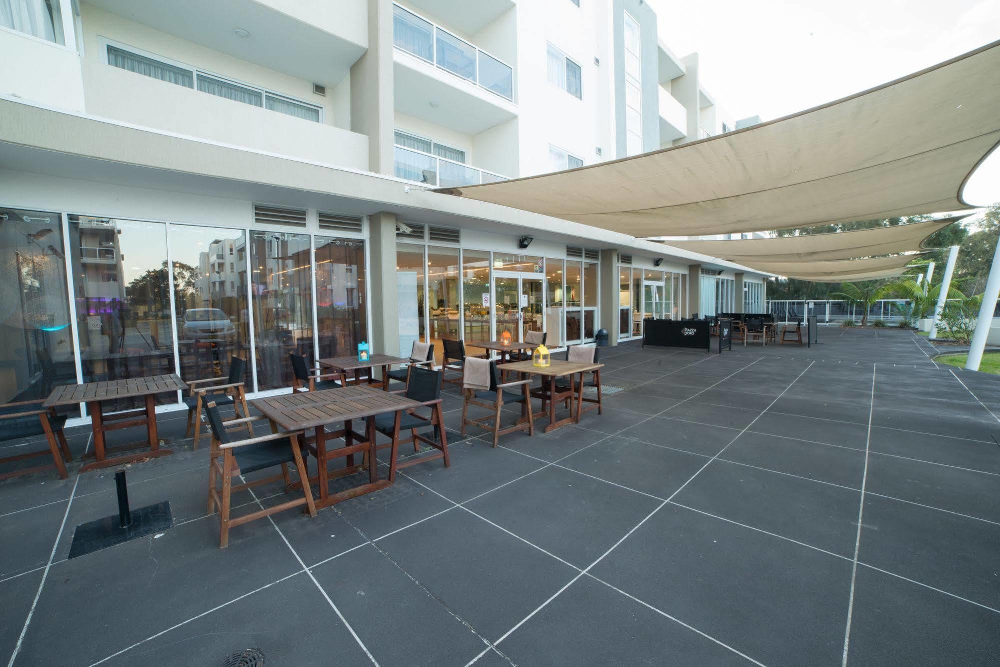 ควอลิตี้ สวีท ไพโอเนียร์ แซนด์ Aparthotel วูลองกอง ภายนอก รูปภาพ